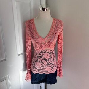 VINTAGE PINK‎ MODA INTERNATIONAL FLORAL LACE LONG SLEEVE TOP